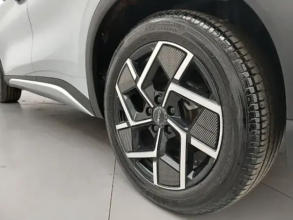 BYD Yuan Plus - Imagem 12