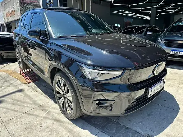 Volvo XC40 Recharge - Imagem 4