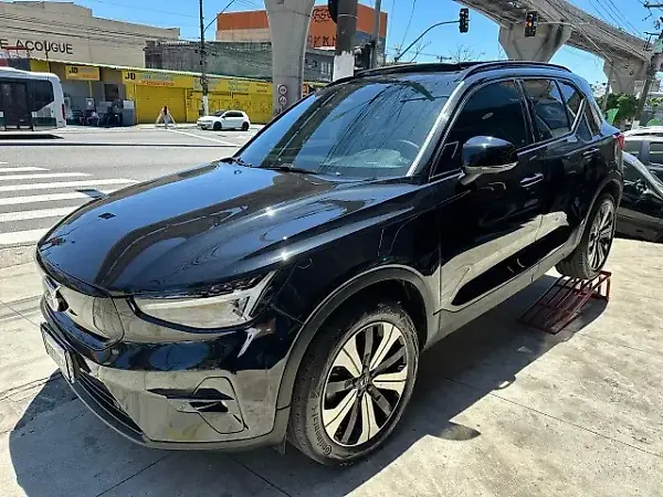 Volvo XC40 Recharge - Imagem 5
