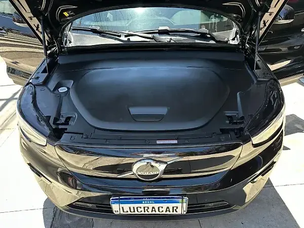 Volvo XC40 Recharge - Imagem 15