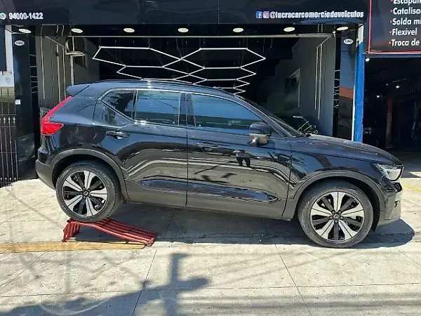 Volvo XC40 Recharge - Imagem 6