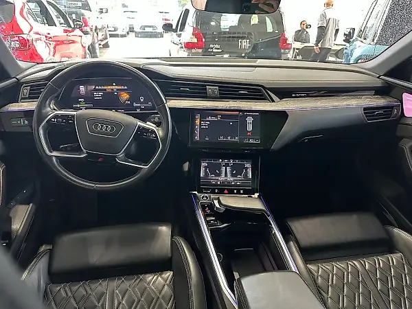 Audi E-tron - Imagem 6