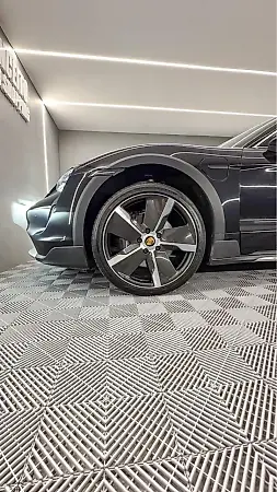 Porsche Taycan - Imagem 7