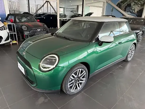 Mini Cooper SE - Imagem 1