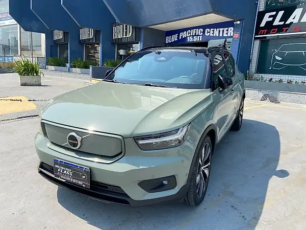 Volvo XC40 Recharge - Imagem 1
