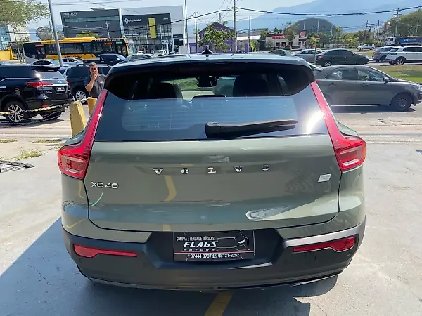 Volvo XC40 Recharge - Imagem 16