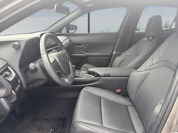 Lexus Ux 300e - Imagem 7