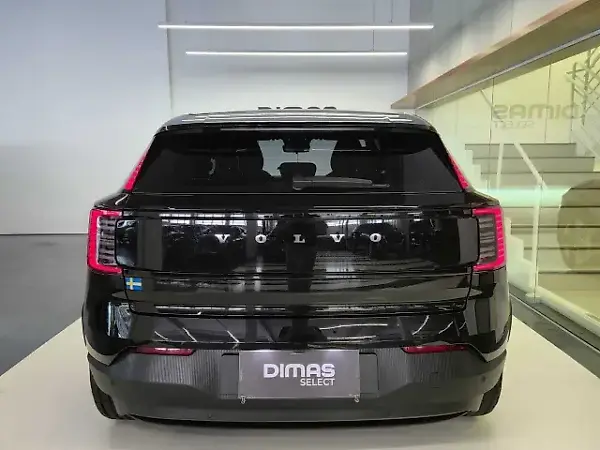 Volvo EX30 - Imagem 5