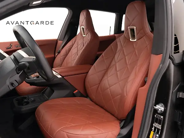 BMW Ix - Imagem 10