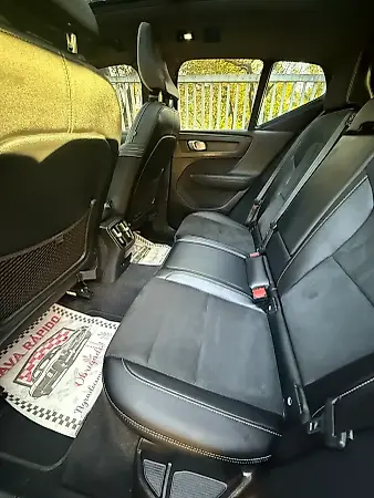 Volvo XC40 Recharge - Imagem 10