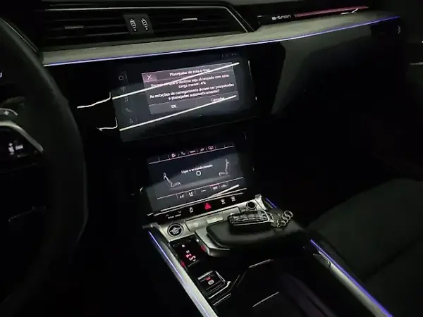 Audi Q8 E-tron - Imagem 17