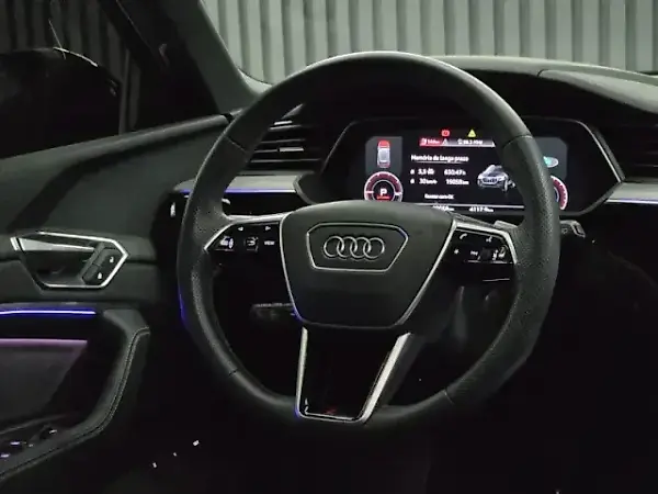 Audi Q8 E-tron - Imagem 13