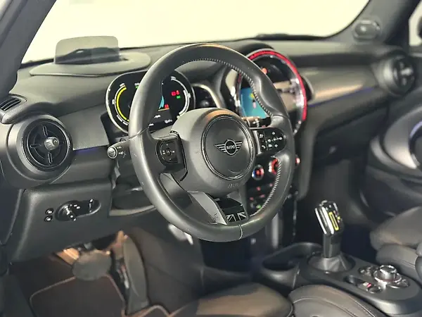 Mini Cooper SE - Imagem 11