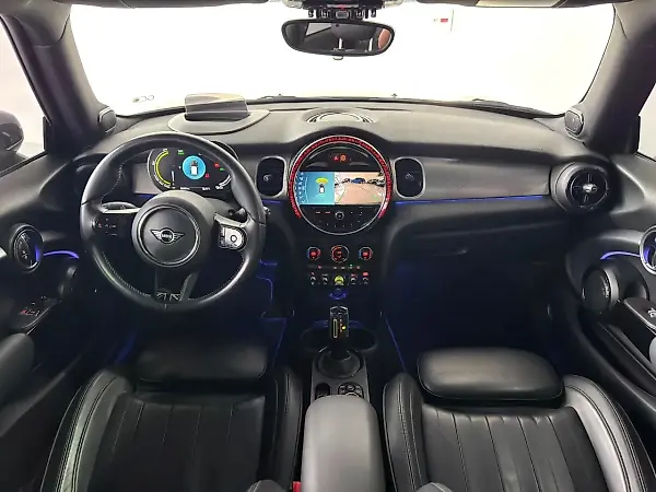 Mini Cooper SE - Imagem 12