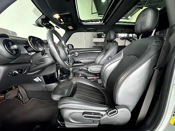 Mini Cooper SE - Imagem 16