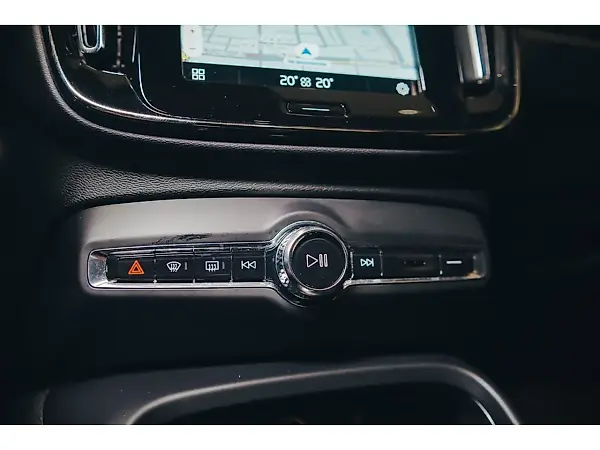 Volvo XC40 Recharge - Imagem 11