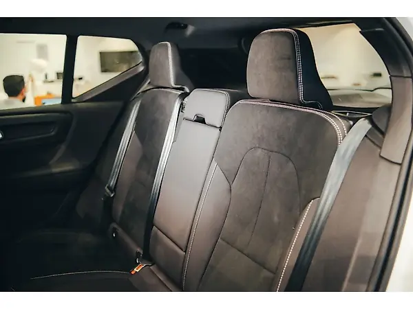 Volvo XC40 Recharge - Imagem 16