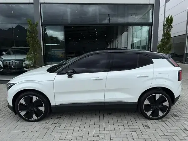 Volvo EX30 - Imagem 3