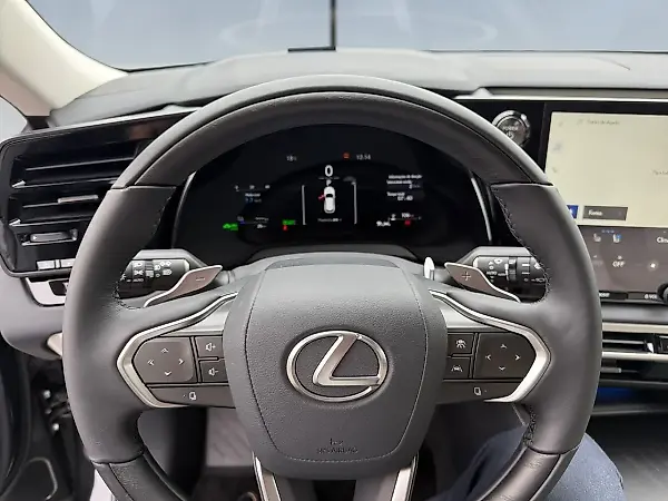 Lexus Nx 450h+ Plug-in Hybrid - Imagem 8