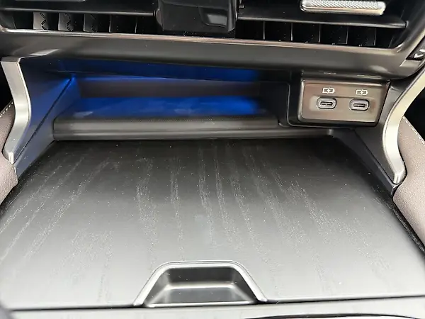 Lexus Nx 450h+ Plug-in Hybrid - Imagem 16