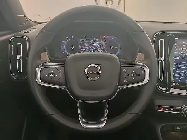Volvo XC40 Recharge - Imagem 10