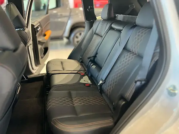 Mitsubishi Outlander Plug-in Hybrid - Imagem 11