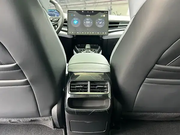 BYD Seal - Imagem 9