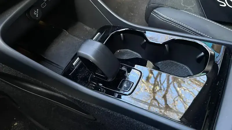 Volvo XC40 Recharge - Imagem 16
