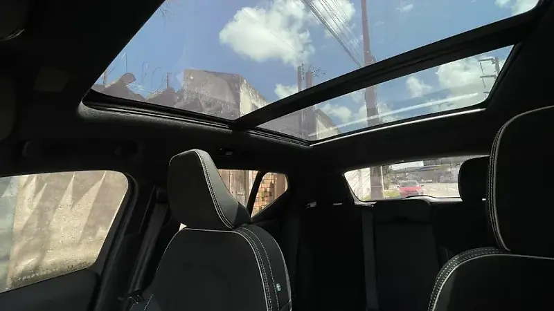 Volvo XC40 Recharge - Imagem 13