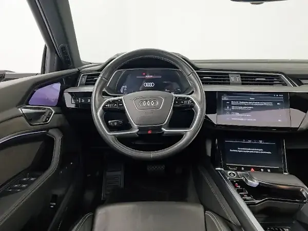 Audi E-tron - Imagem 12