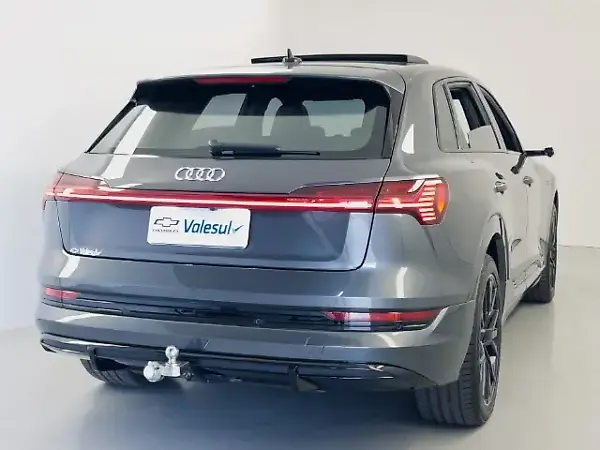 Audi E-tron - Imagem 8
