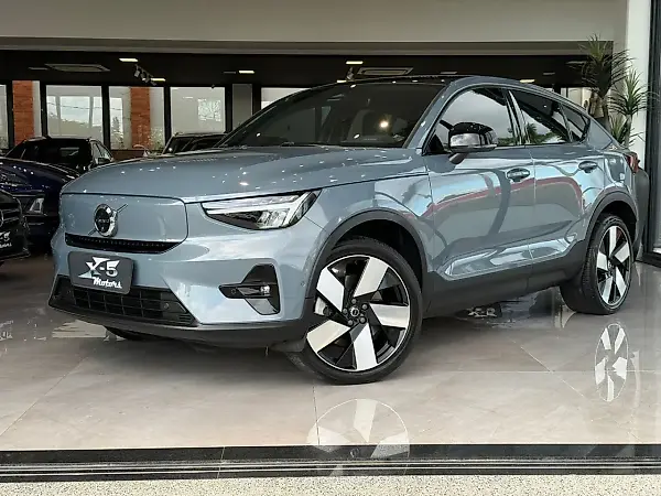Volvo C40 Recharge - Imagem 1