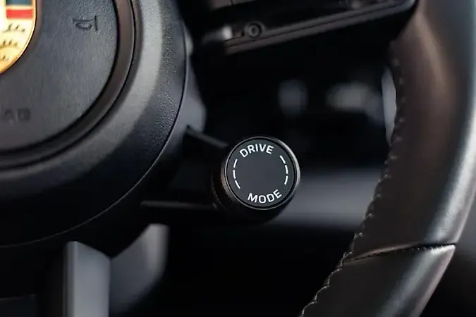 Porsche Taycan - Imagem 10