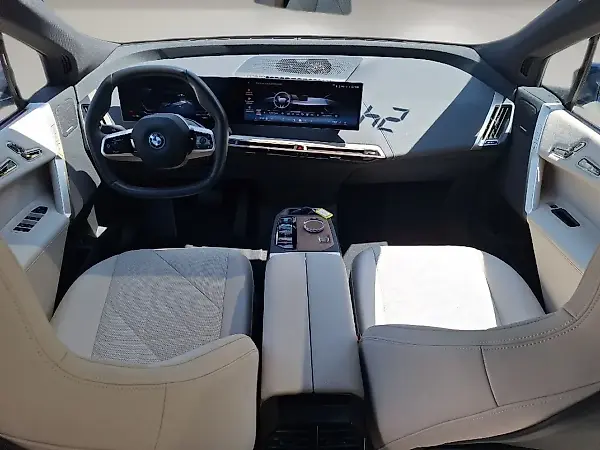 BMW Ix - Imagem 10