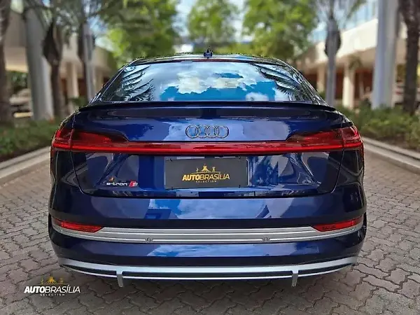 Audi E-tron S Sportback - Imagem 12