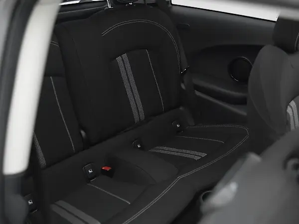 Mini Cooper SE - Imagem 18