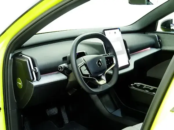 Volvo EX30 - Imagem 4