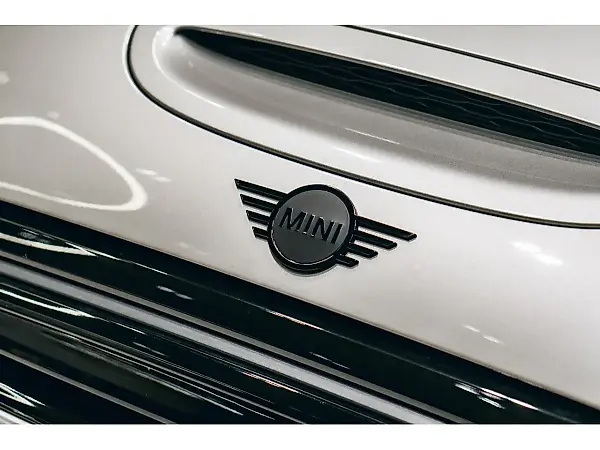 Mini Cooper SE - Imagem 6