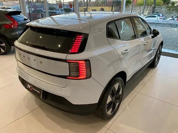 Volvo EX30 - Imagem 3