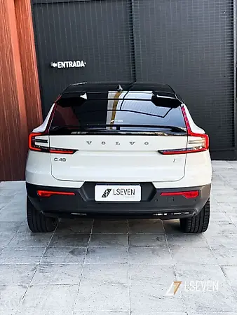 Volvo C40 Recharge - Imagem 20