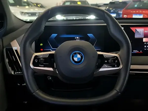 BMW Ix - Imagem 5