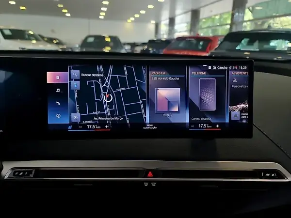BMW Ix - Imagem 7