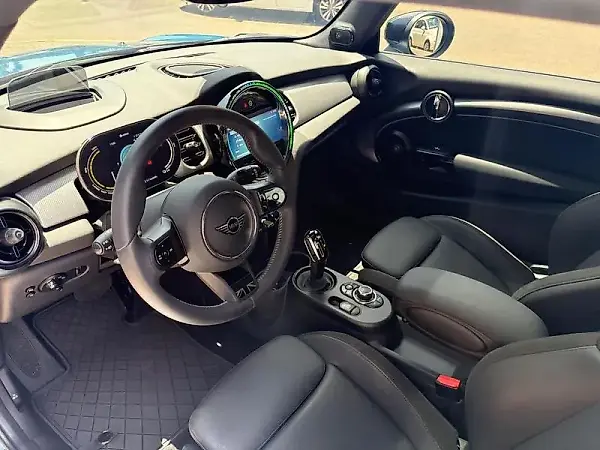 Mini Cooper SE - Imagem 6