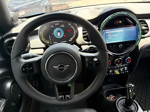 Mini Cooper SE - Imagem 7