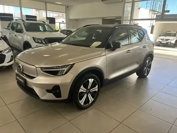 Volvo XC40 Recharge - Imagem 1