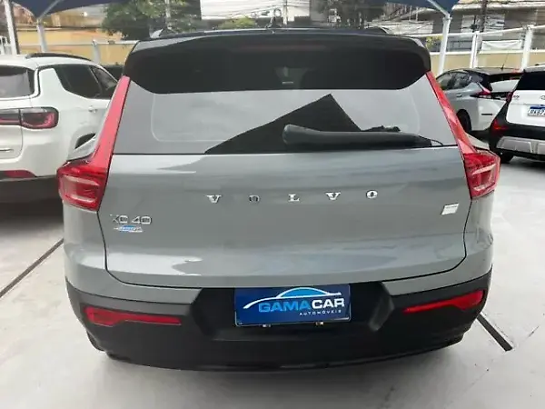Volvo XC40 Recharge - Imagem 4