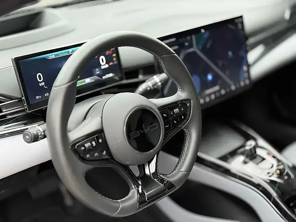BYD Seal - Imagem 12