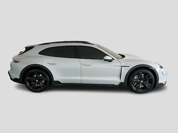 Porsche Taycan - Imagem 4