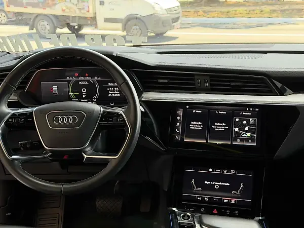 Audi E-tron Sportback - Imagem 16