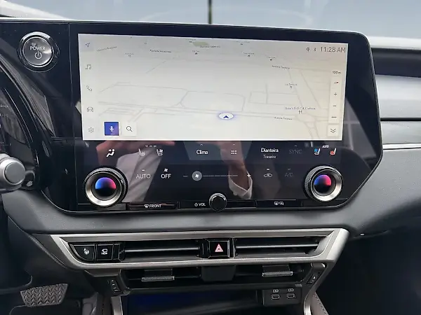 Lexus Nx 450h+ - Imagem 9